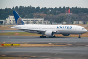 United Airlines Boeing 777-224(ER) (N78013) at  Tokyo - Narita International, Japan