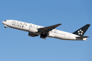 United Airlines Boeing 777-224(ER) (N78017) at  Newark - Liberty International, United States