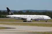 United Airlines Boeing 777-224(ER) (N78017) at  Frankfurt am Main, Germany