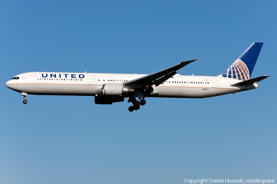 United Airlines Boeing 767-424(ER) (N78060) | Photo 516087