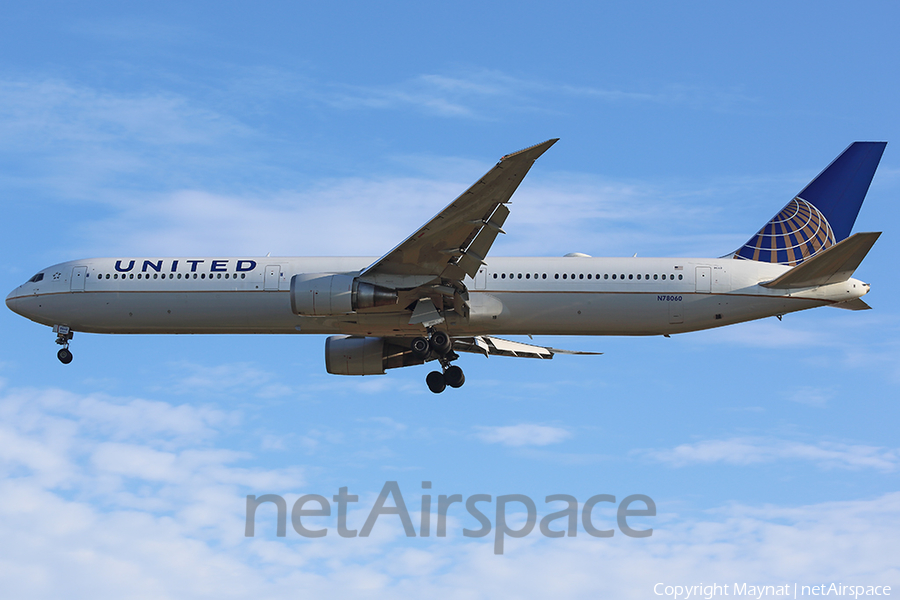 United Airlines Boeing 767-424(ER) (N78060) | Photo 437684