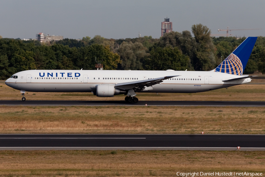 United Airlines Boeing 767-424(ER) (N78060) | Photo 425301