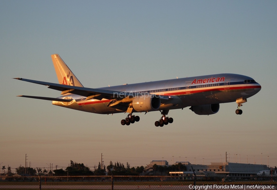 American Airlines Boeing 777-223(ER) (N780AN) | Photo 301740