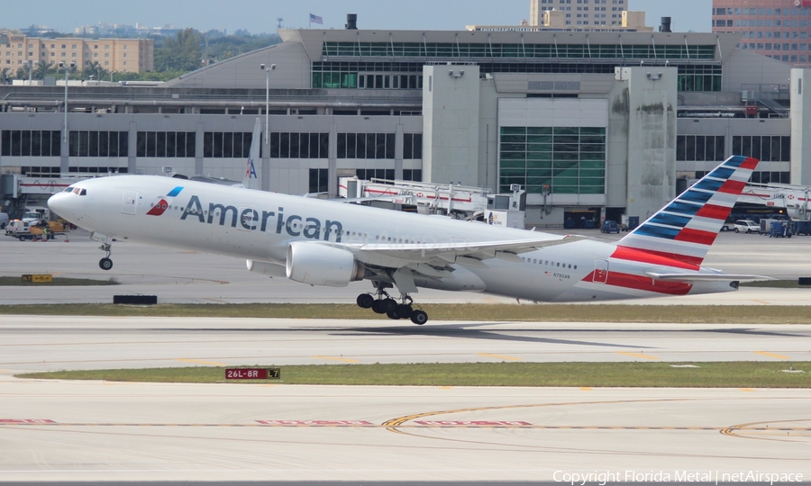 American Airlines Boeing 777-223(ER) (N780AN) | Photo 313540