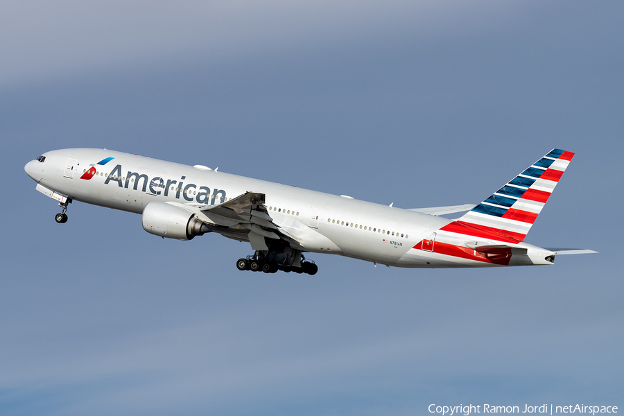 American Airlines Boeing 777-223(ER) (N781AN) | Photo 425756