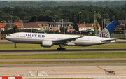 United Airlines Boeing 777-222 (N781UA) at  Brussels - International, Belgium