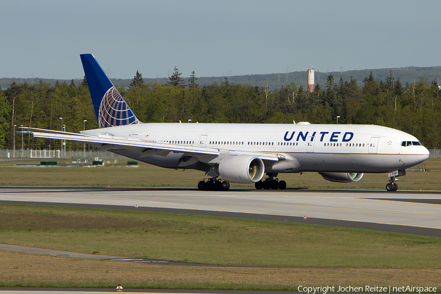 United Airlines Boeing 777-222 (N781UA) | Photo 107294