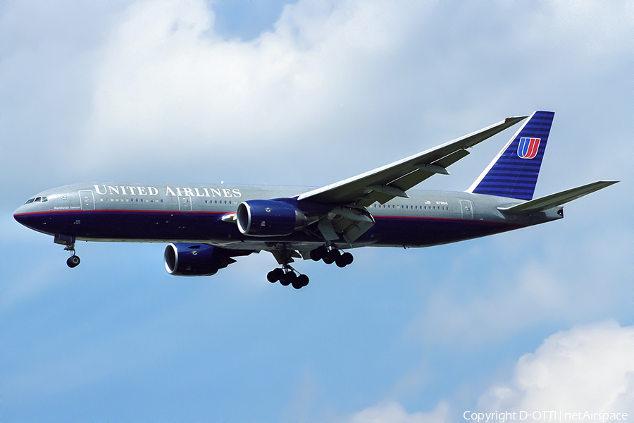 United Airlines Boeing 777-222 (N781UA) | Photo 474340
