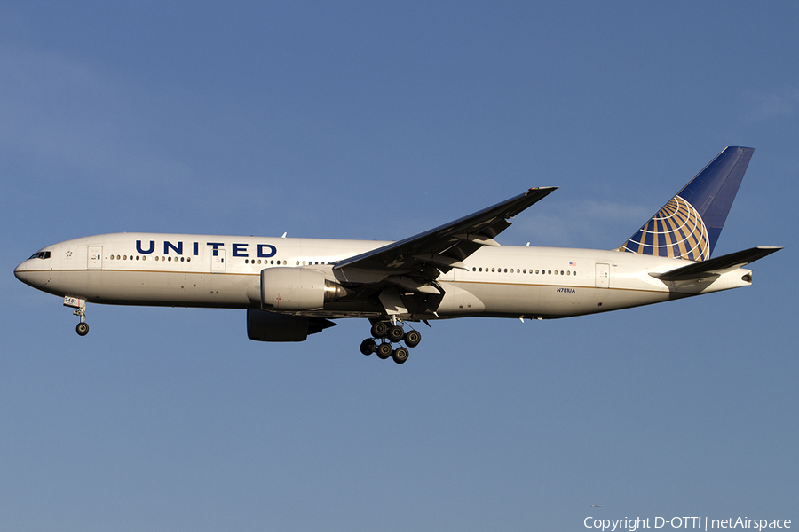 United Airlines Boeing 777-222 (N781UA) | Photo 473930