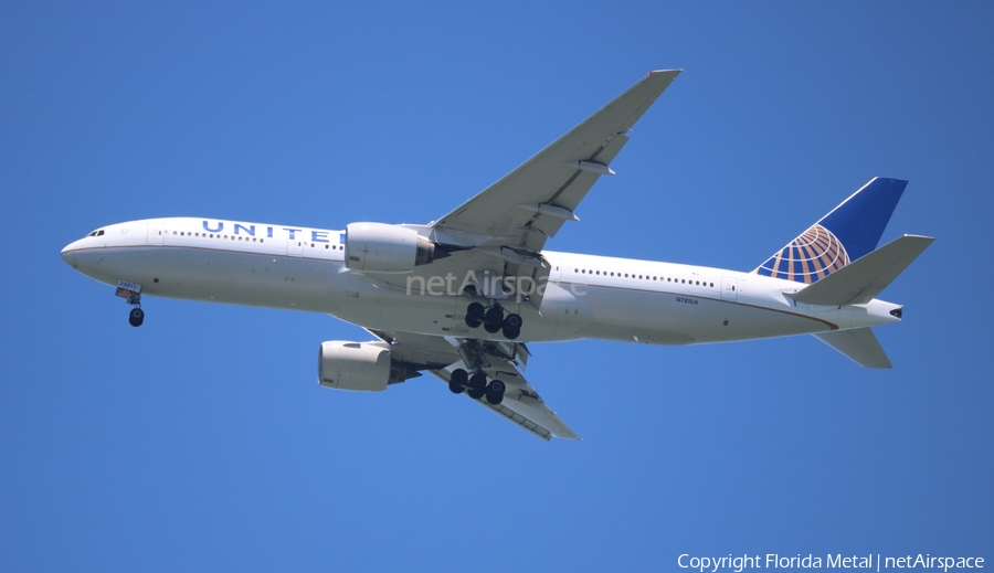United Airlines Boeing 777-222 (N781UA) | Photo 305615