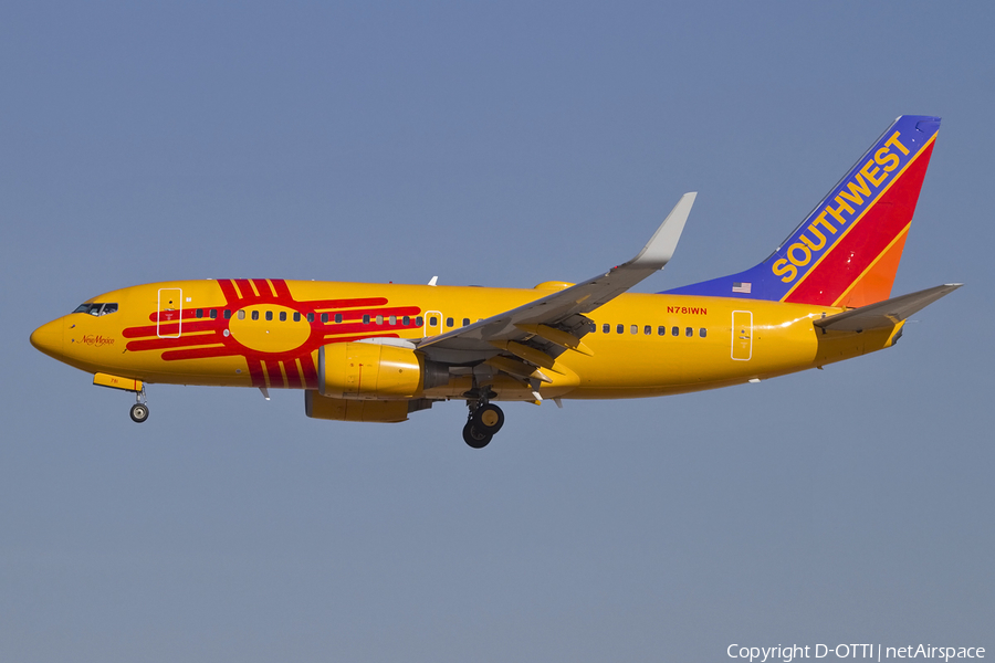 Southwest Airlines Boeing 737-7H4 (N781WN) | Photo 424640