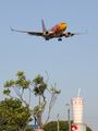 Southwest Airlines Boeing 737-7H4 (N781WN) at  Los Angeles - International, United States