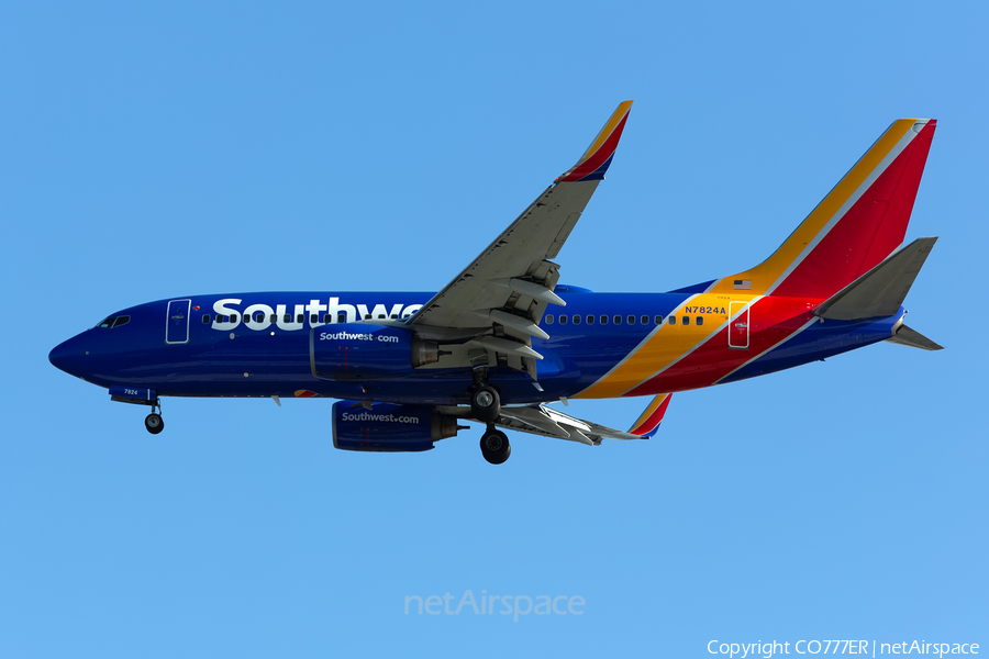 Southwest Airlines Boeing 737-7BK (N7824A) | Photo 244641