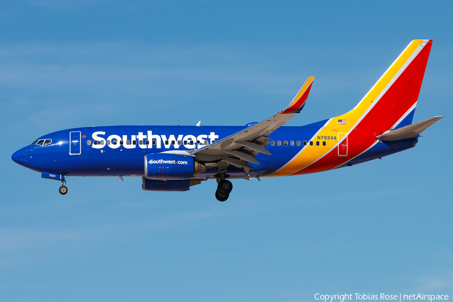 Southwest Airlines Boeing 737-7BK (N7824A) | Photo 337954