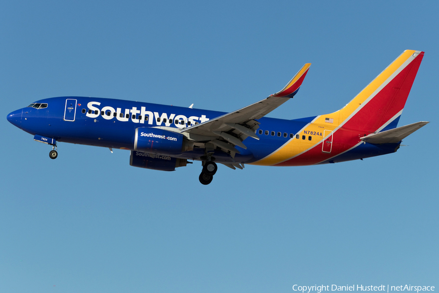 Southwest Airlines Boeing 737-7BK (N7824A) | Photo 478201