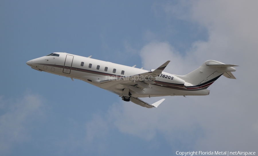 NetJets Bombardier BD-100-1A10 Challenger 350 (N782QS) | Photo 313557