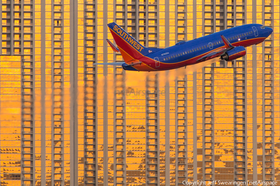 Southwest Airlines Boeing 737-7H4 (N782SA) | Photo 38947