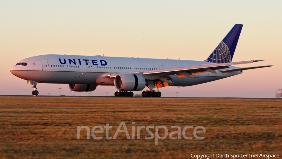 United Airlines Boeing 777-222(ER) (N782UA) | Photo 237350