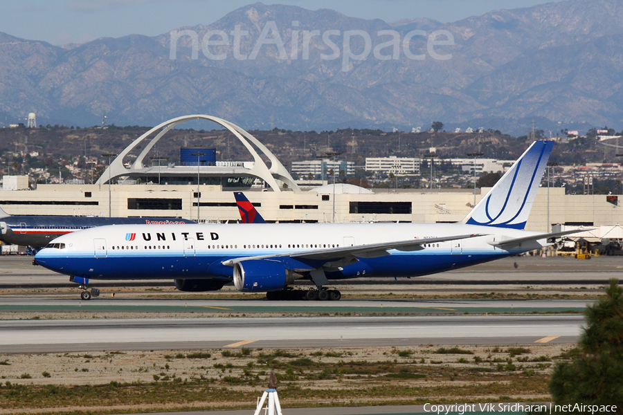 United Airlines Boeing 777-222(ER) (N782UA) | Photo 7240