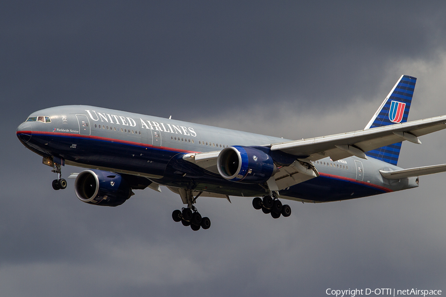 United Airlines Boeing 777-222(ER) (N782UA) | Photo 301035