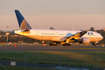 United Airlines Boeing 777-222(ER) (N782UA) at  Sydney - Kingsford Smith International, Australia