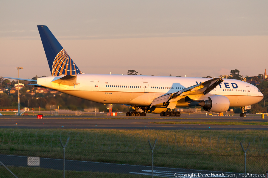 United Airlines Boeing 777-222(ER) (N782UA) | Photo 95361