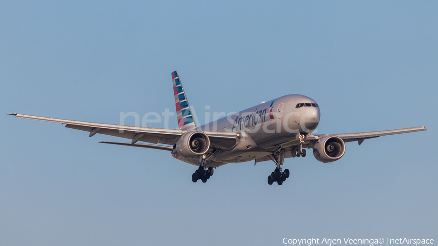 American Airlines Boeing 777-223(ER) (N783AN) | Photo 286562