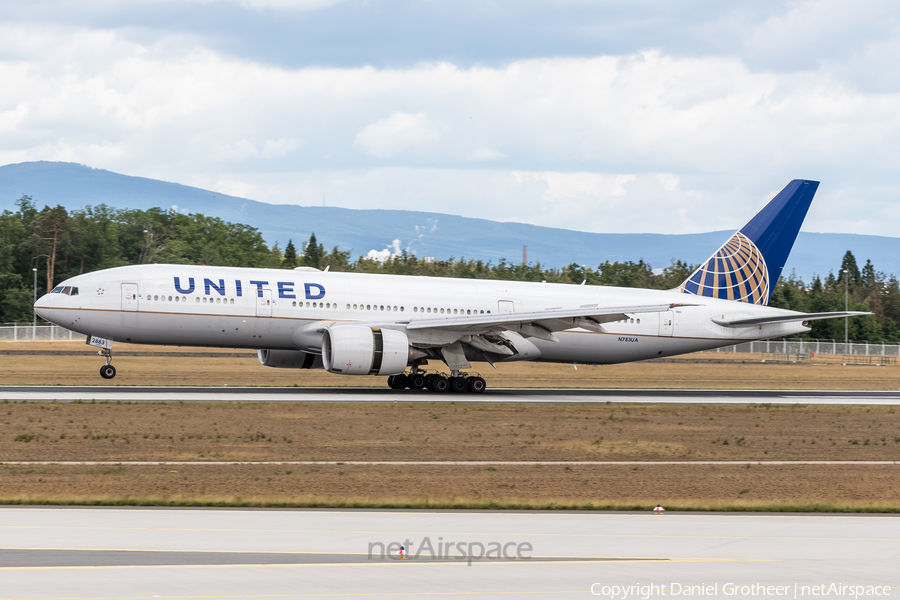 United Airlines Boeing 777-222(ER) (N783UA) | Photo 87419