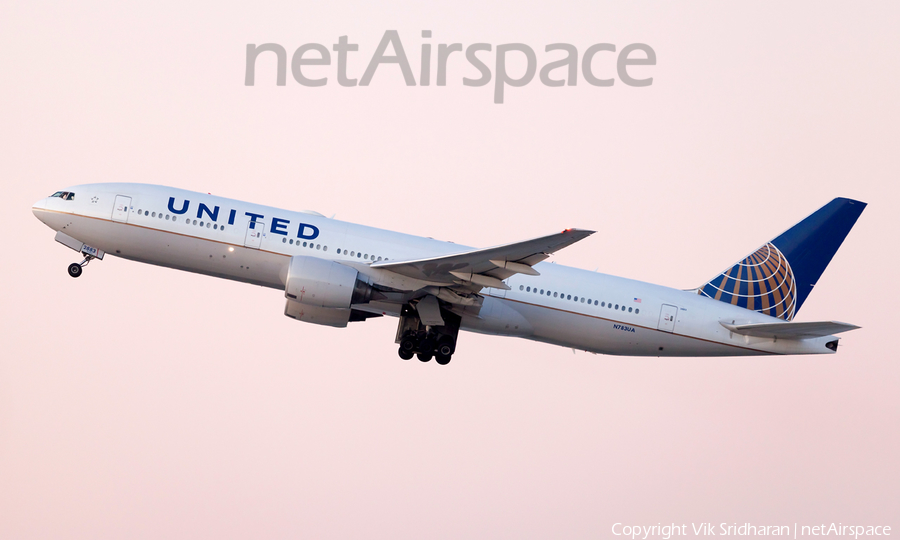 United Airlines Boeing 777-222(ER) (N783UA) | Photo 95389