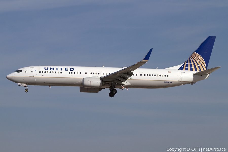 United Airlines Boeing 737-924(ER) (N78448) | Photo 425402