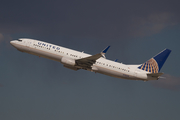 United Airlines Boeing 737-924(ER) (N78448) at  Los Angeles - International, United States