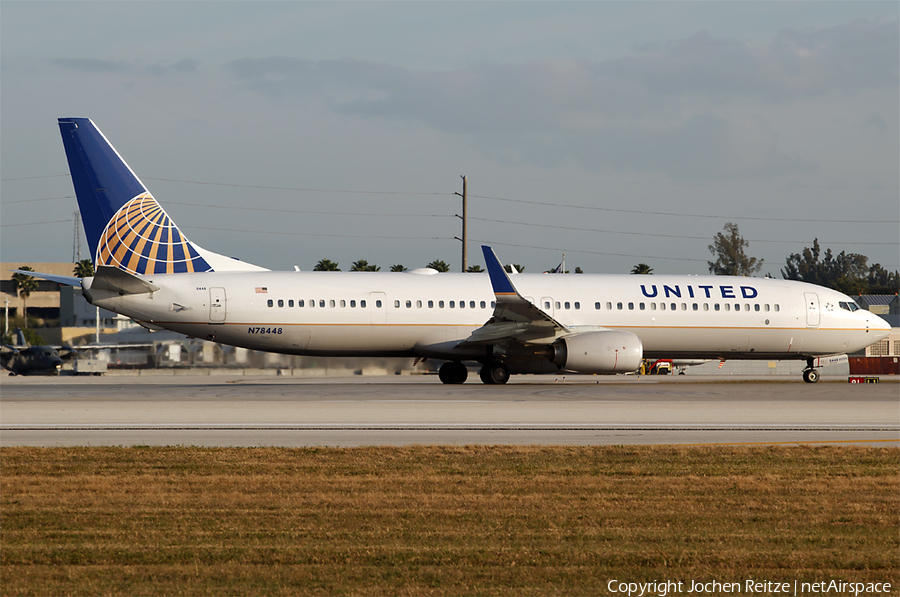 United Airlines Boeing 737-924(ER) (N78448) | Photo 19157