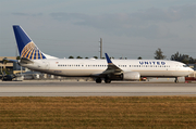 United Airlines Boeing 737-924(ER) (N78448) at  Miami - International, United States