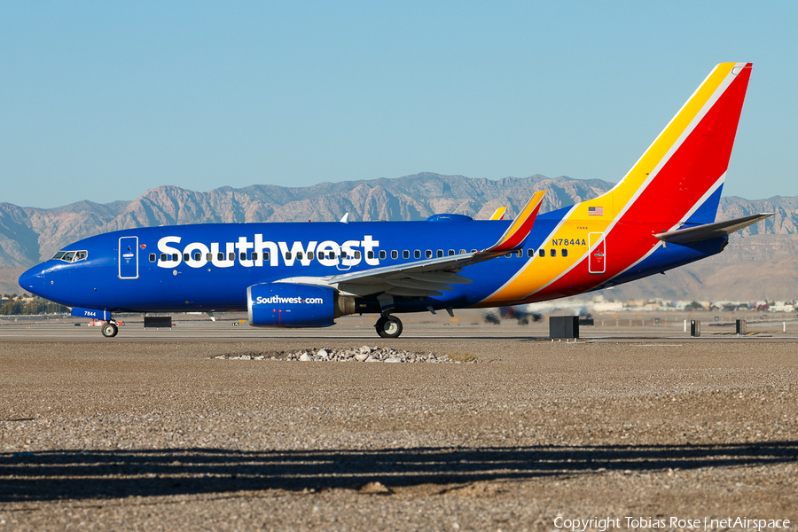 Southwest Airlines Boeing 737-752 (N7844A) | Photo 331869