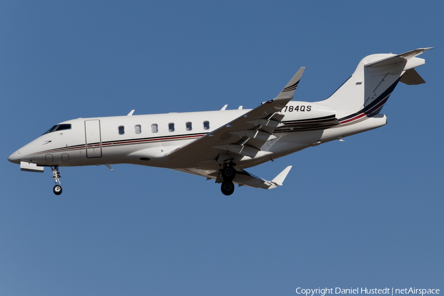 NetJets Bombardier BD-100-1A10 Challenger 350 (N784QS) | Photo 446119