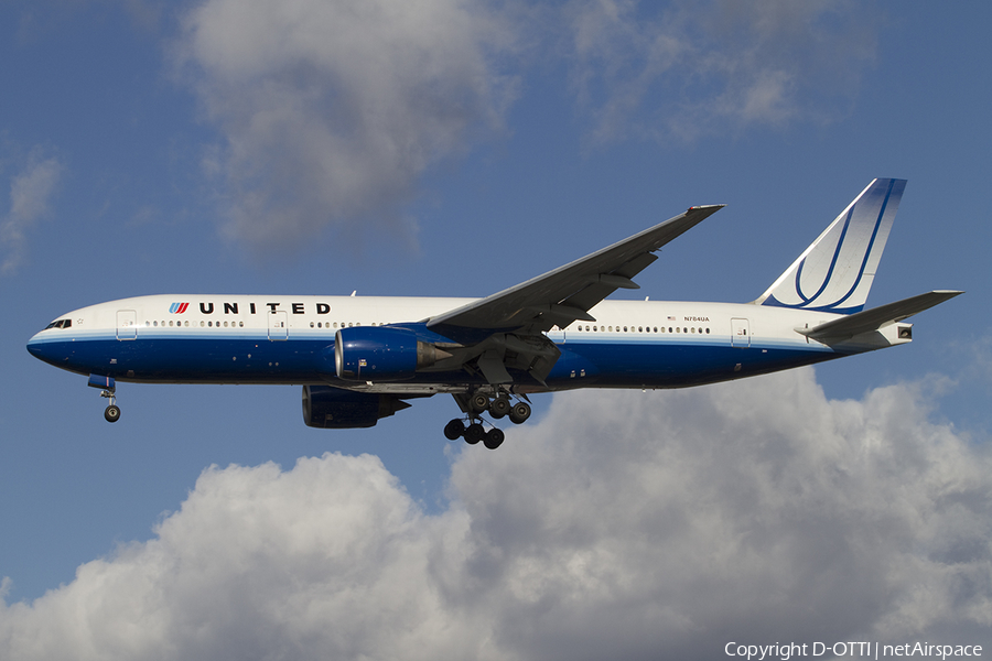United Airlines Boeing 777-222(ER) (N784UA) | Photo 375840