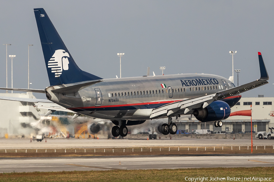 AeroMexico Boeing 737-752 (N784XA) | Photo 253182