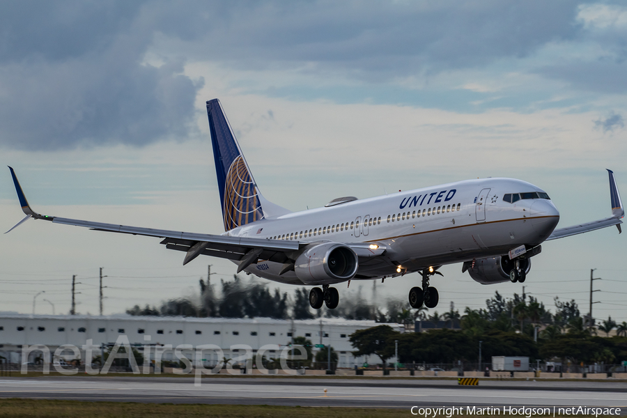 United Airlines Boeing 737-824 (N78524) | Photo 335114