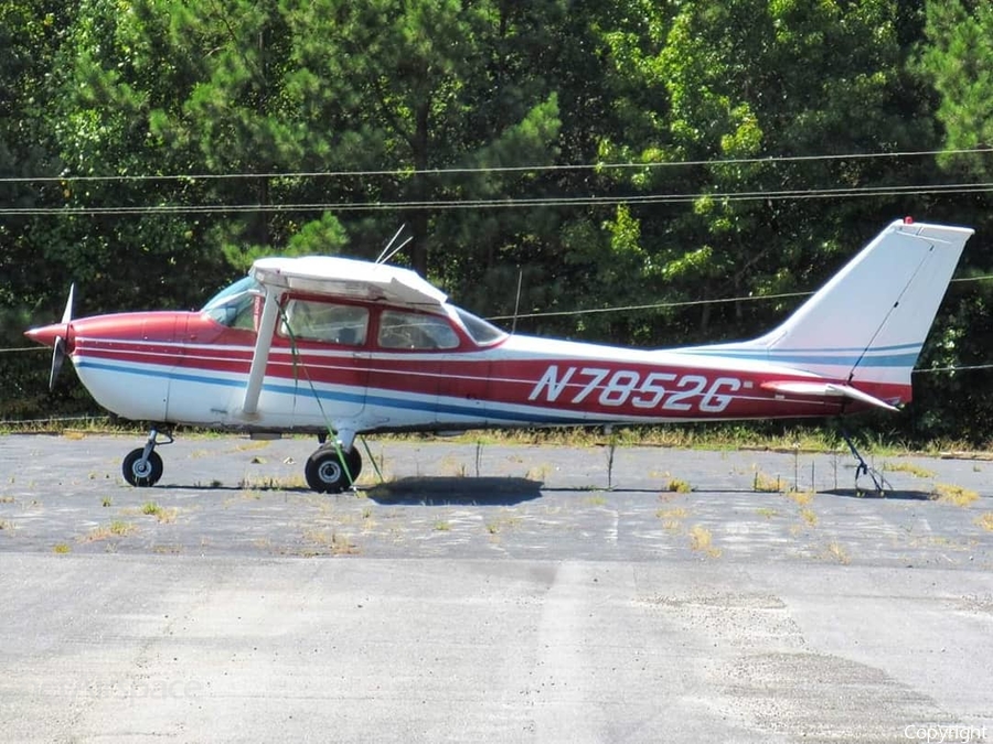 (Private) Cessna 172L Skyhawk (N7852G) | Photo 348213
