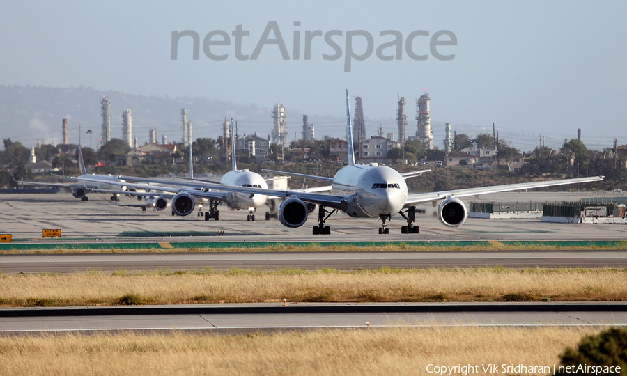 American Airlines Boeing 777-223(ER) (N785AN) | Photo 163724