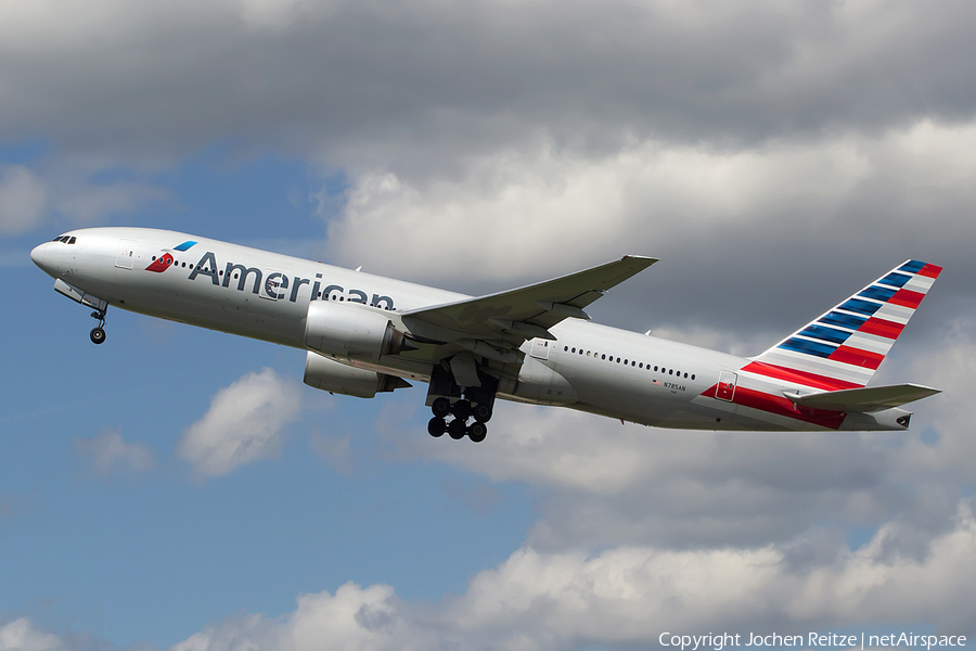 American Airlines Boeing 777-223(ER) (N785AN) | Photo 51275