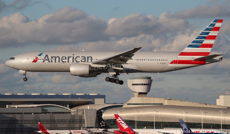 American Airlines Boeing 777-223(ER) (N785AN) | Photo 295690