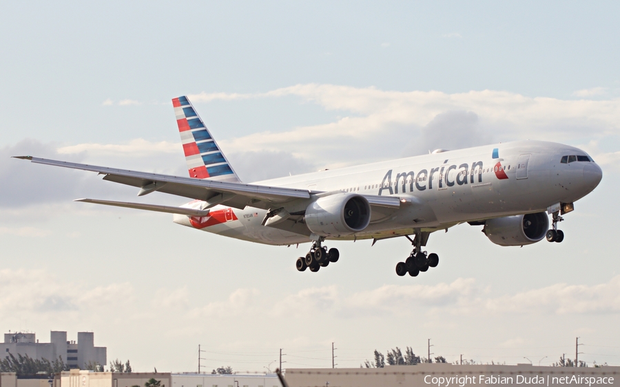 American Airlines Boeing 777-223(ER) (N785AN) | Photo 330182