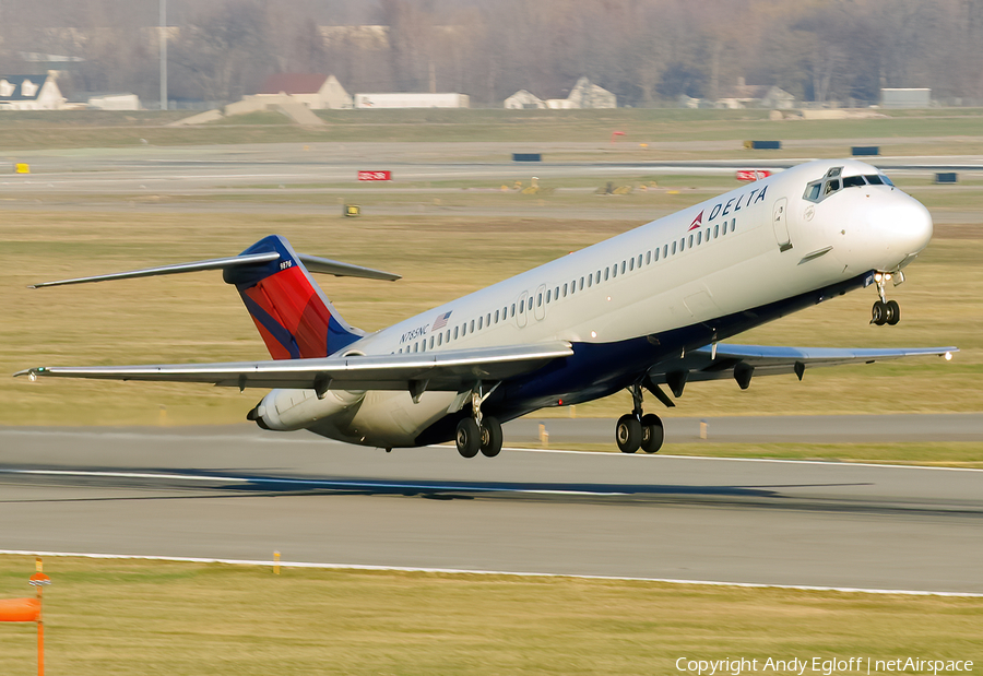 Delta Air Lines McDonnell Douglas DC-9-51 (N785NC) | Photo 429870