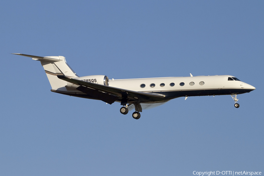 NetJets Gulfstream G-V-SP (G550) (N785QS) | Photo 414284