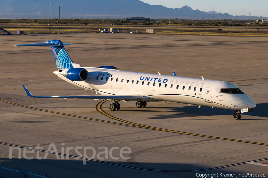 United Express (SkyWest Airlines) Bombardier CRJ-702ER (N785SK) | Photo 675953