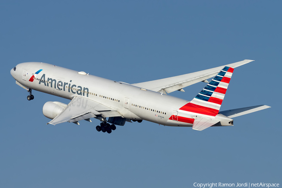 American Airlines Boeing 777-223(ER) (N786AN) | Photo 291454