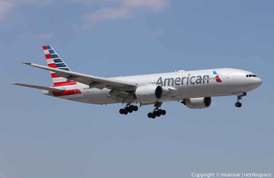 American Airlines Boeing 777-223(ER) (N786AN) | Photo 306096