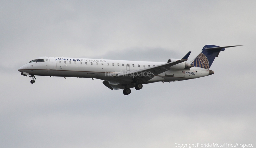 United Express (SkyWest Airlines) Bombardier CRJ-702ER (N786SK) | Photo 313881