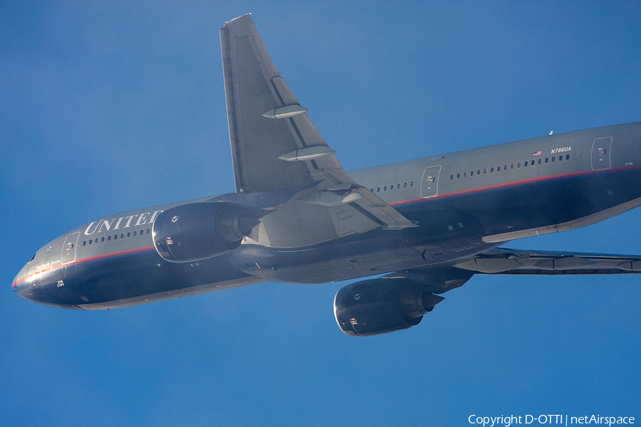 United Airlines Boeing 777-222(ER) (N786UA) | Photo 279206